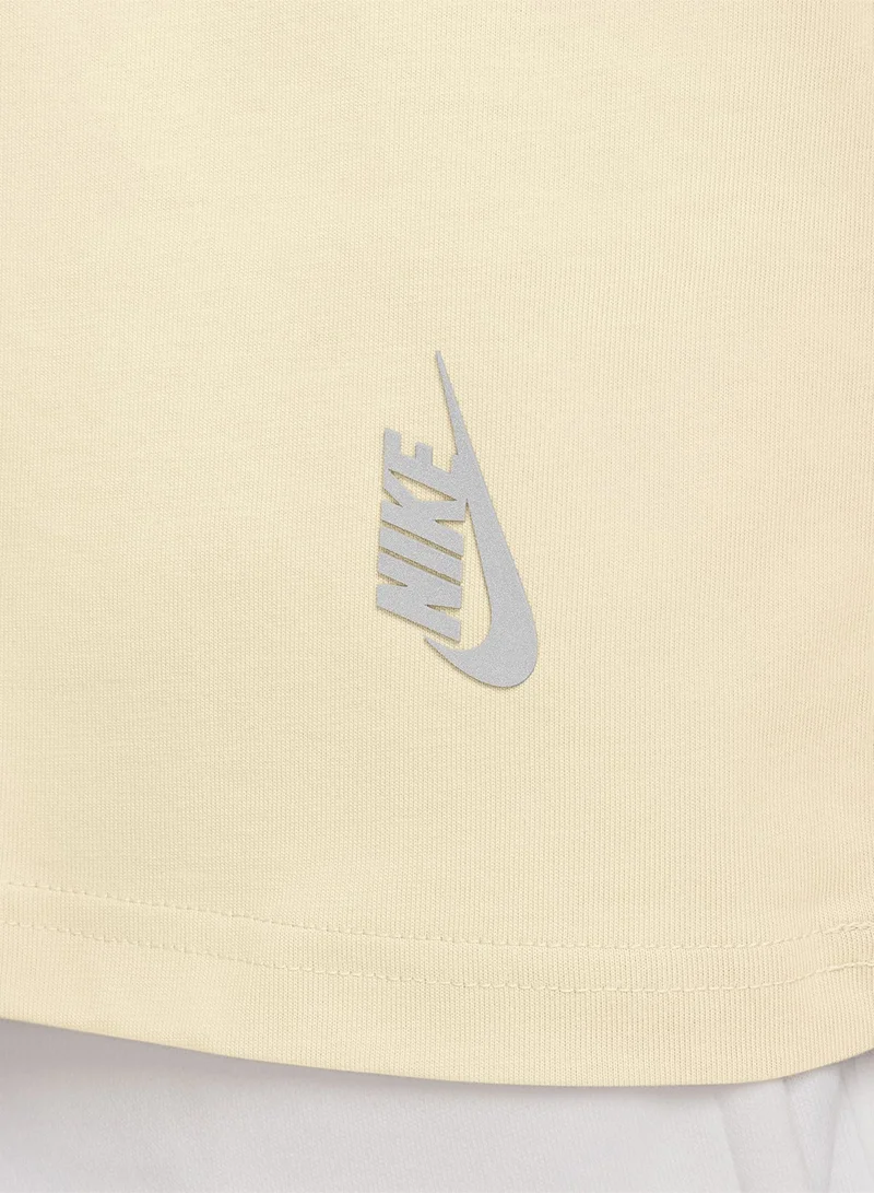 Nike COCONUT MILK Nsw Boxy Essential T-Shirt for Men | Best Price UAE